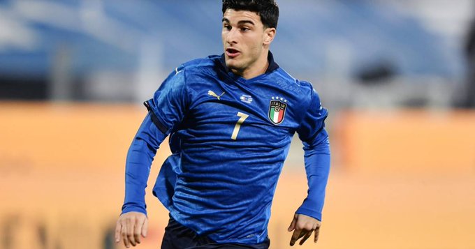 着的球衣脱 着的球衣脱